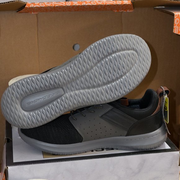 Black/Gray Skechers Men's Delson‎ 3.0 Sneaker